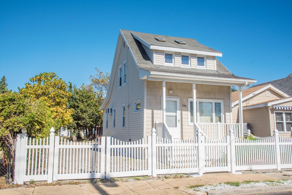 232 Dupont Ave
