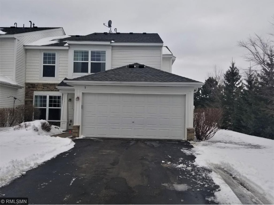 Well maintained much sought after end unit town ho