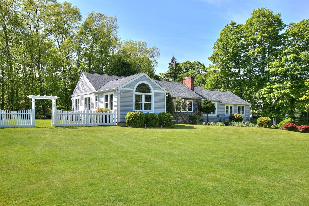 6 River Oaks Rd, Westport, CT 06880 - photo 1