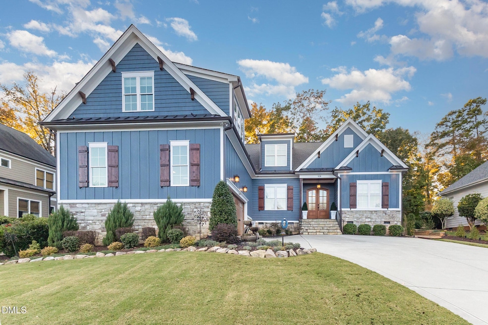 Pending $1,050,000 • Co-Listing Agent