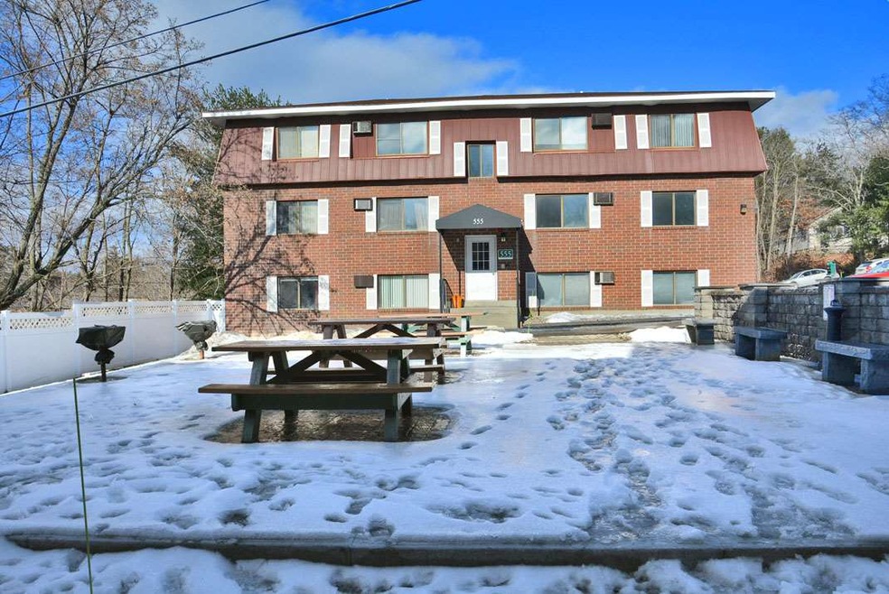 555 Calef Rd unit 26, Manchester, NH 03103 - photo 1