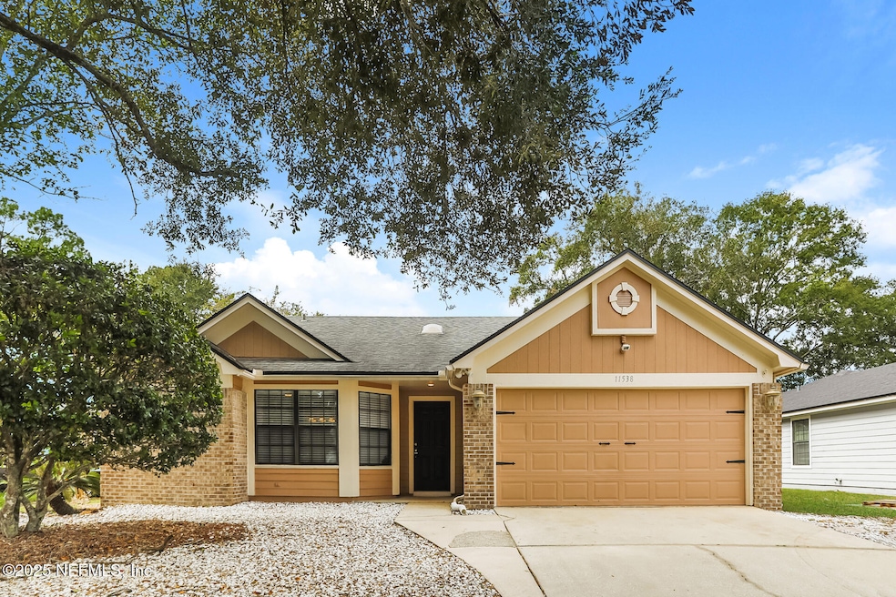 11538 Sweetwater Oaks Dr W, Jacksonville, FL 32223 - photo 1