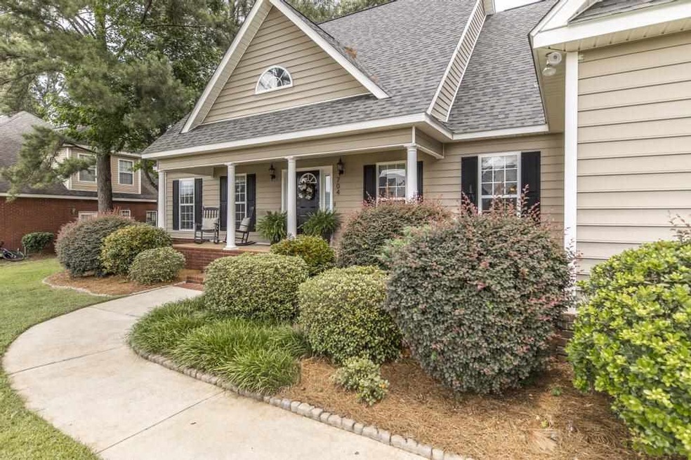704 Bay Laurel Cir, Warner Robins, GA 31088 - photo 1