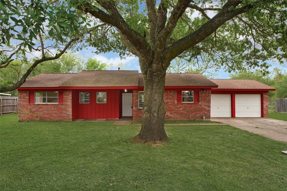 3211 County Road 890, Alvin, TX 77511 - photo 1