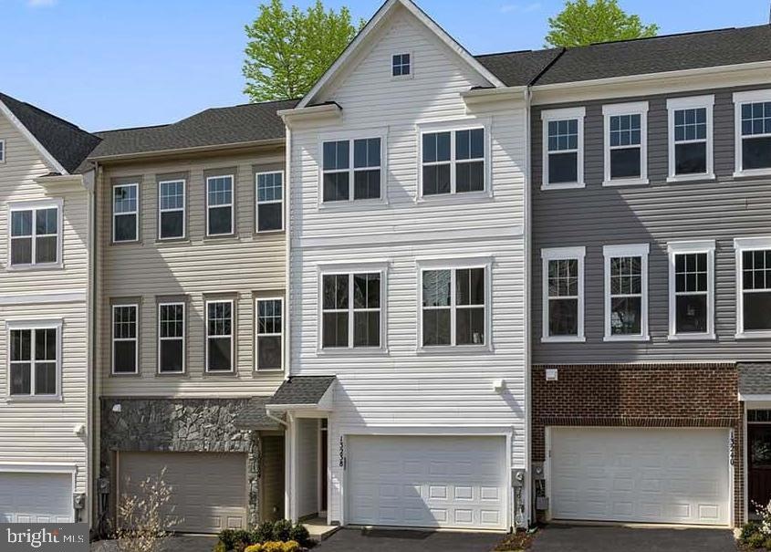 13238 Dowdens Ridge Dr, Clarksburg, MD 20871 - photo 1