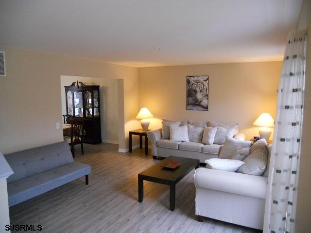 17 Clover Hill Cir, Egg Harbor Township, NJ 08234 - photo 1