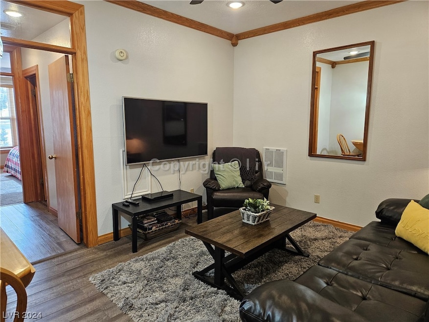 Living Room/Dining Area