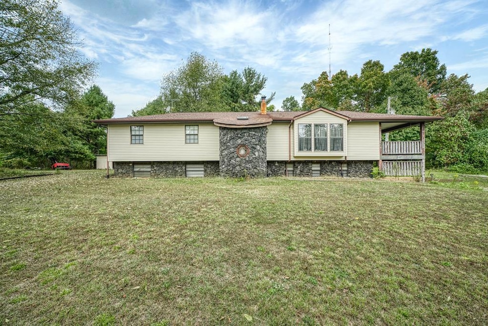 8855 Stant McCloud Rd, Monterey, TN 38574 - photo 1