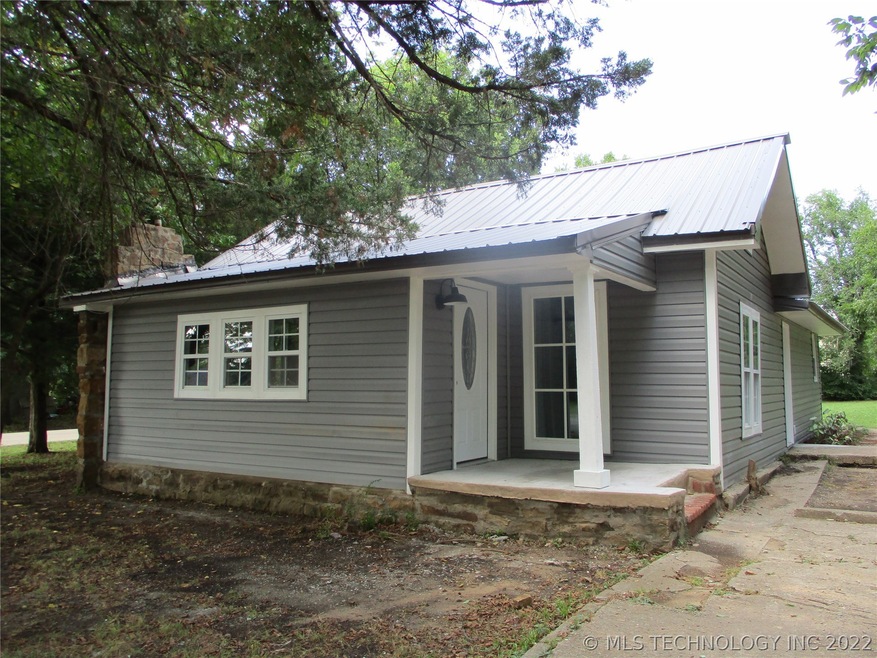 402 E 8th St, Cushing, OK 74023 - photo 1