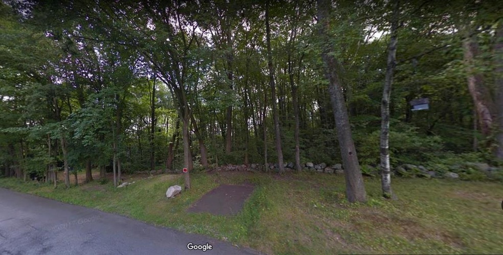 684-7 Wilkins St, Manchester, NH 03102 - photo 1