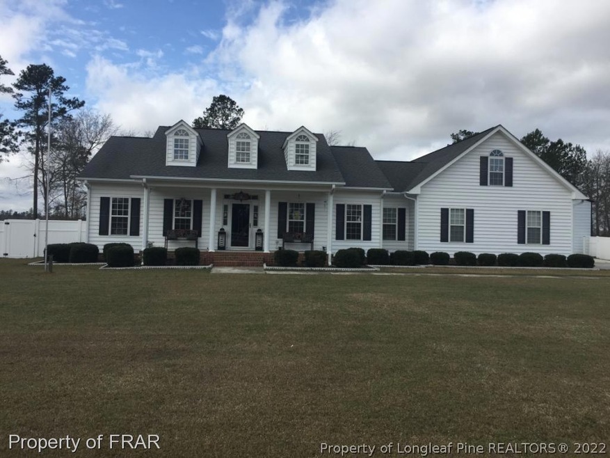 204 Oak Hill Dr, Dunn, NC 28334 - photo 1