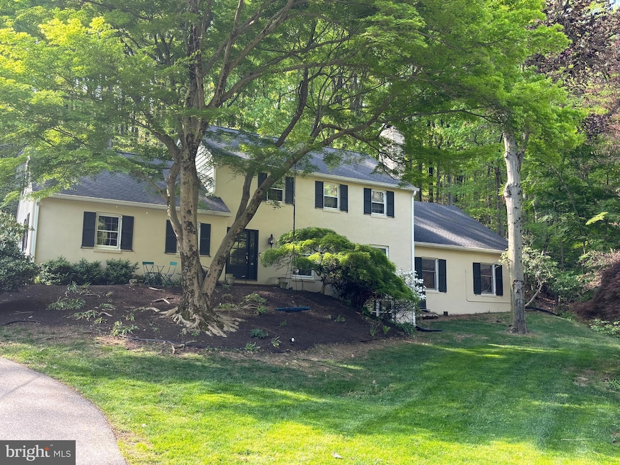 749 Mancill Rd, Wayne, PA 19087 - photo 1