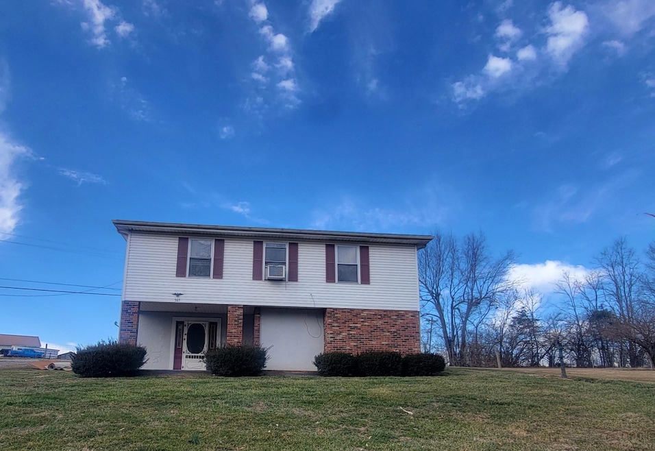 567 Hughley Ln, Harrodsburg, KY 40330 - photo 1