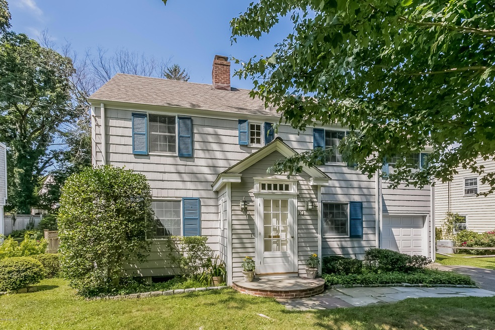 10 Manor Rd, Old Greenwich, CT 06870 - photo 1