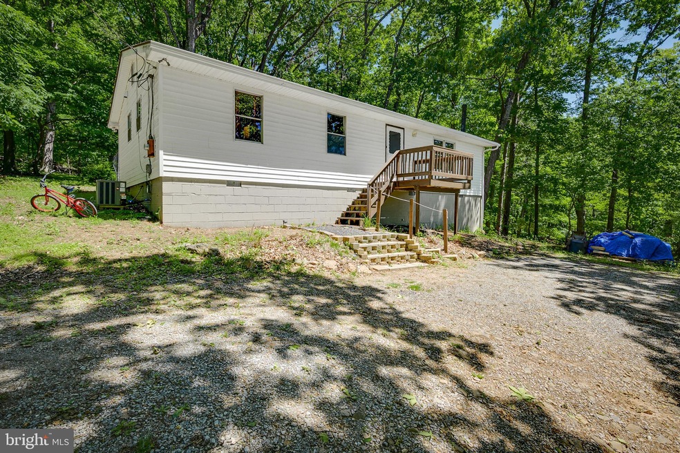 155 Broadway Ct, Linden, VA 22642 - photo 1