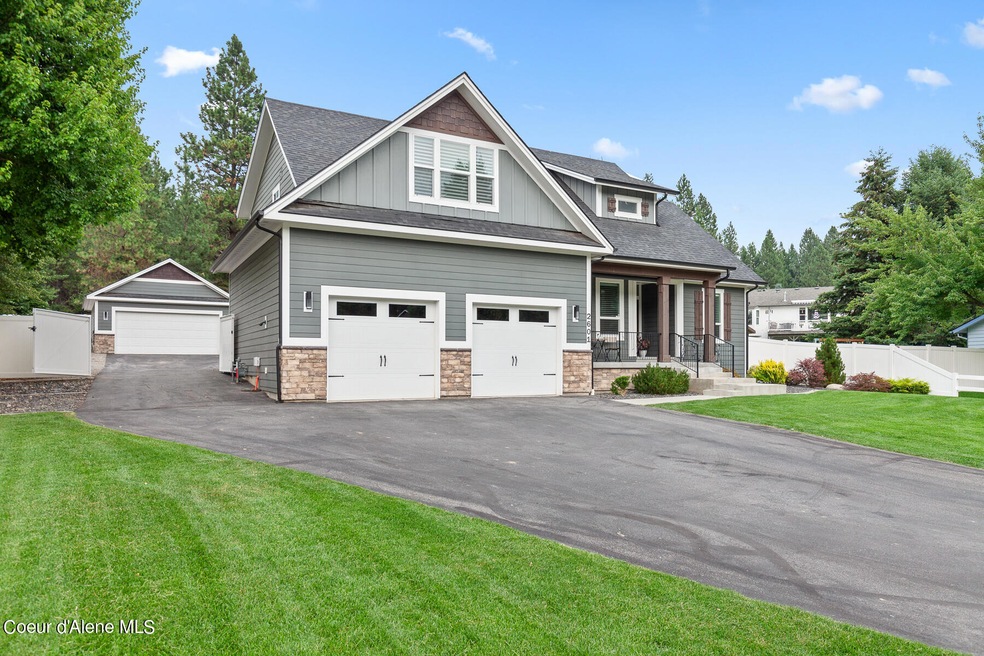 Sold • Co-Listing Agent