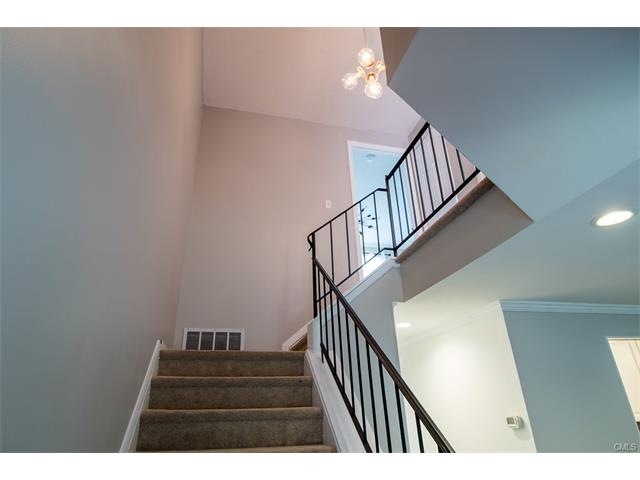 77 River Bend Rd unit B, Stratford, CT 06614 - photo 1