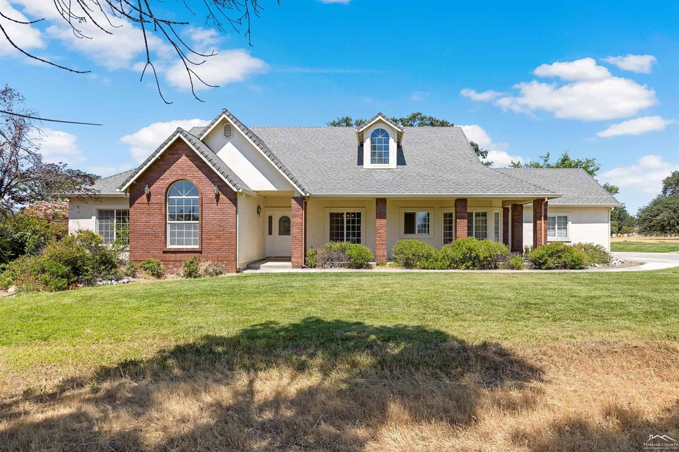 Under Contract $485,000 • Co-Listing Agent