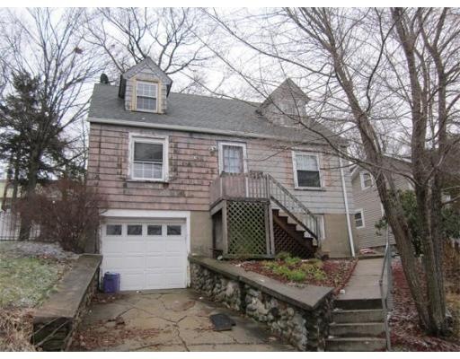 32 Indian Lake Pkwy, Worcester, MA 01605 - photo 1