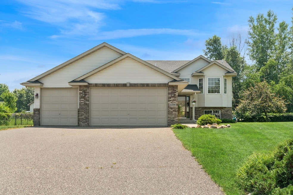 Sold $350,000 • Co-Listing Agent