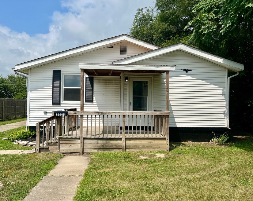 2521 S Madison Ave, Anderson, IN 46016 - photo 1