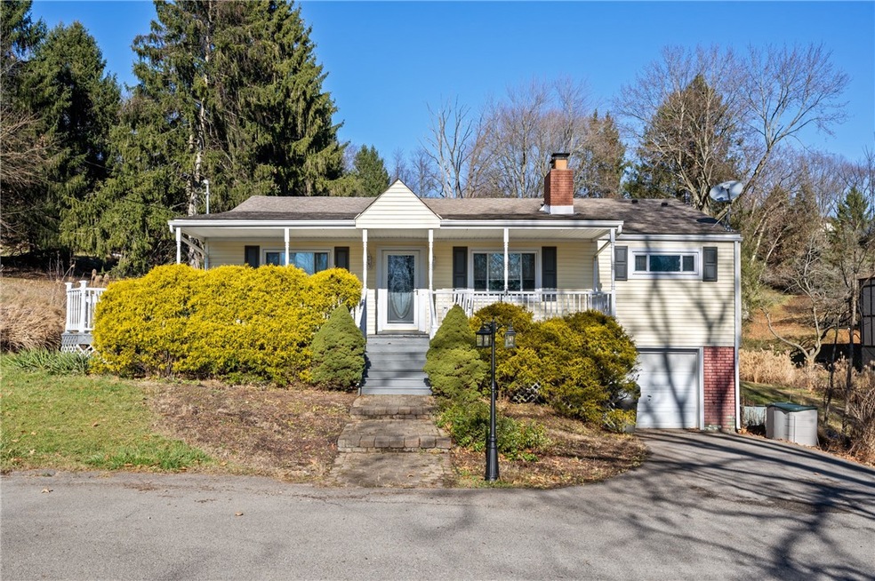WELCOME TO 3043 EAST HARDIES ROAD!