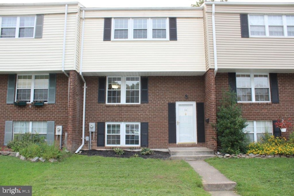 14 Pine Cone Ct, Nottingham, MD 21236 - photo 1