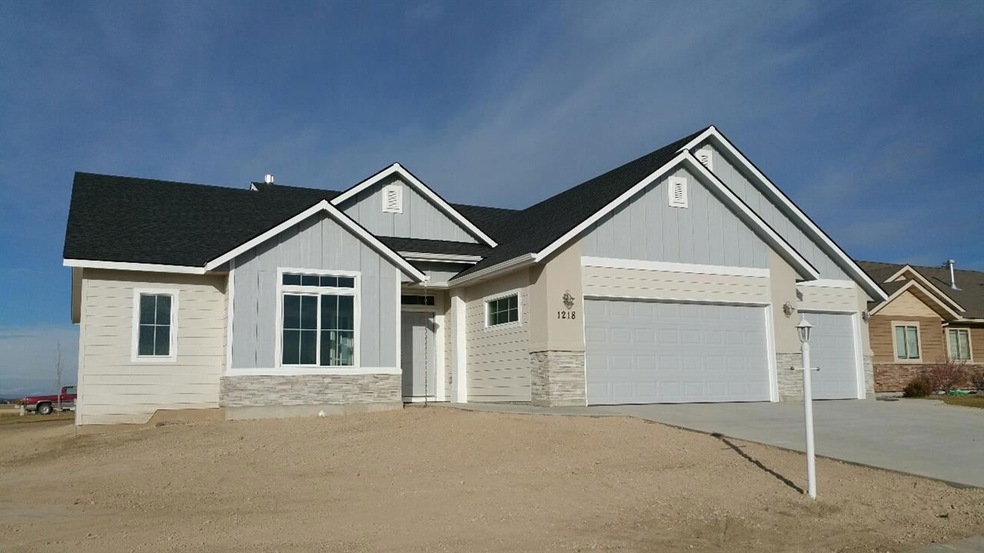 1218 E Mountain View Dr, Jerome, ID 83338 - photo 1