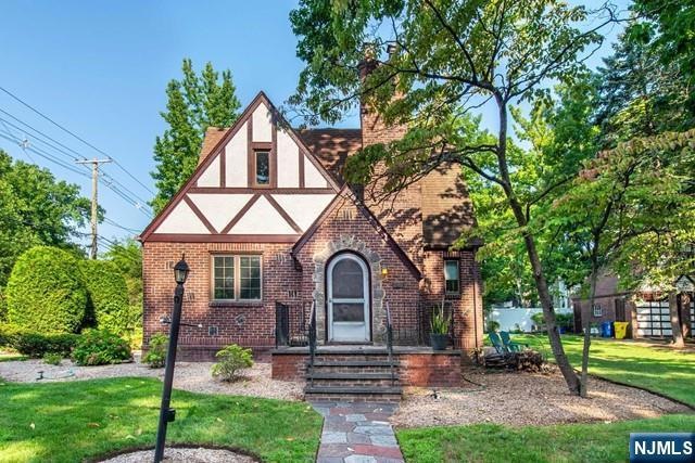 1444 Windsor Rd, Teaneck, NJ 07666 - photo 1