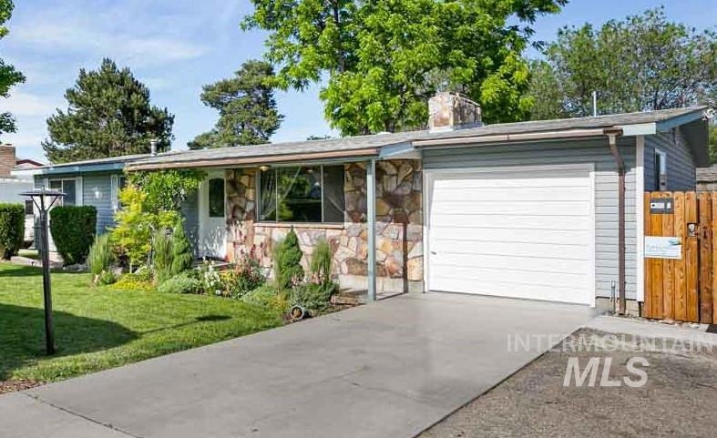 1308 Holly St, Nampa, ID 83686 - photo 1
