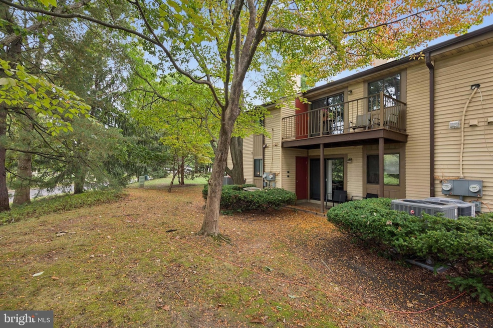 Pending $250,000 • Co-Listing Agent