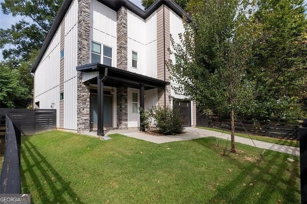 813 Coleman St SW, Atlanta, GA 30310 - photo 1