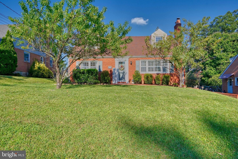 9109 Naygall Rd, Parkville, MD 21234 - photo 1