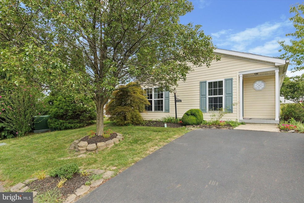 2022 Longwood Place unit 2022, North Wales, PA 19454 - photo 1