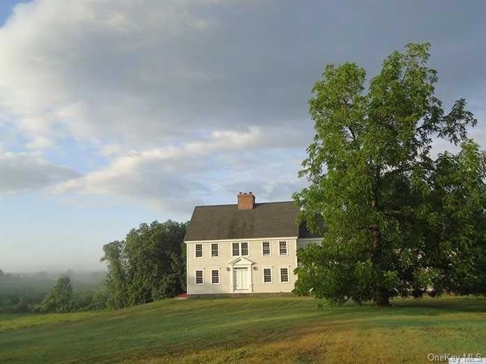 105 Banks Ln, Germantown, NY 12526 - photo 1