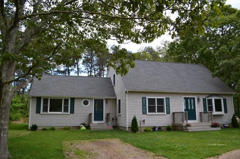14 Mockingbird Dr, Edgartown, MA 02539 - photo 1