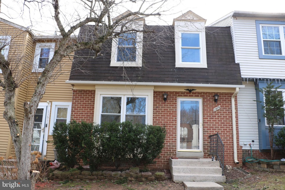 11609 Summer Oak Dr, Germantown, MD 20874 - photo 1