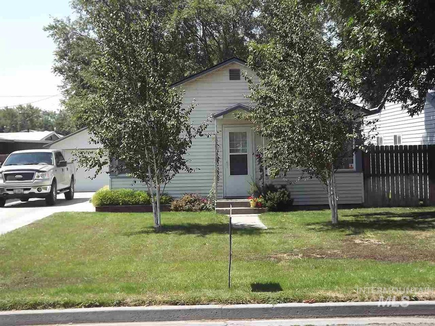 719 S Chestnut St, Nampa, ID 83686 - photo 1
