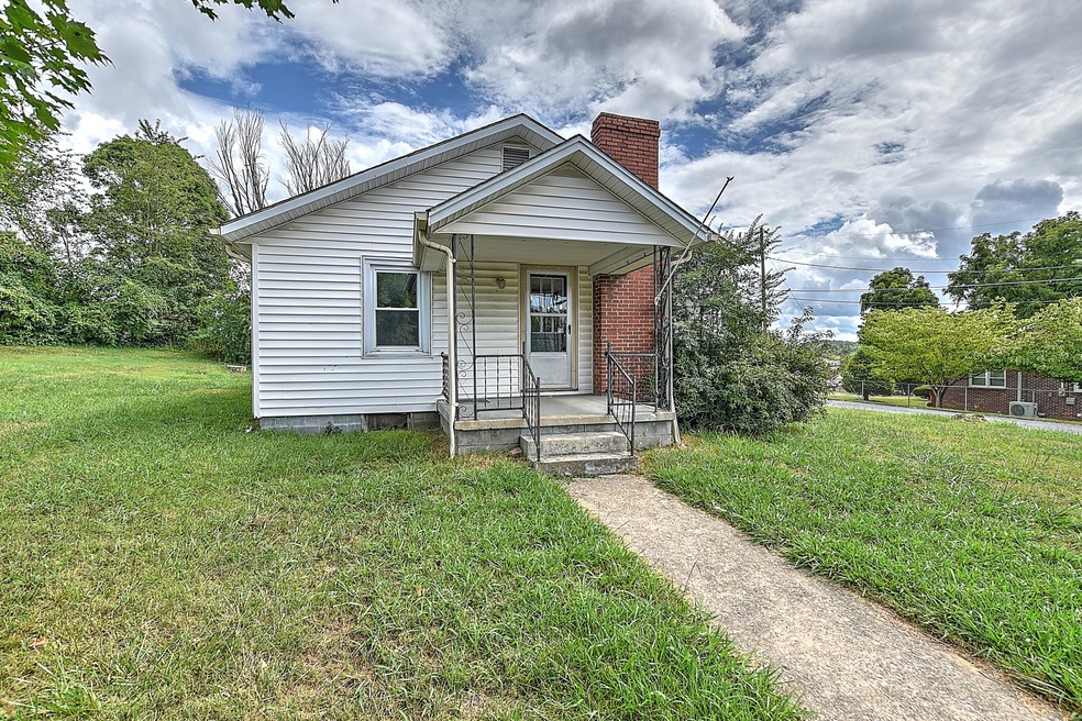 2201 Midway St, Johnson City, TN 37601 - photo 1
