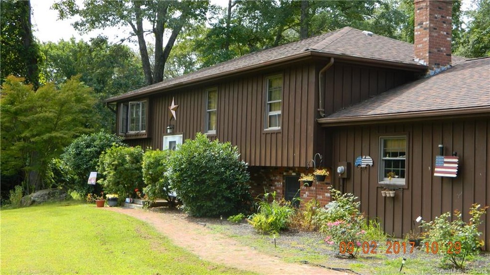 11 Harvard Terrace, Norwich, CT 06360 - photo 1