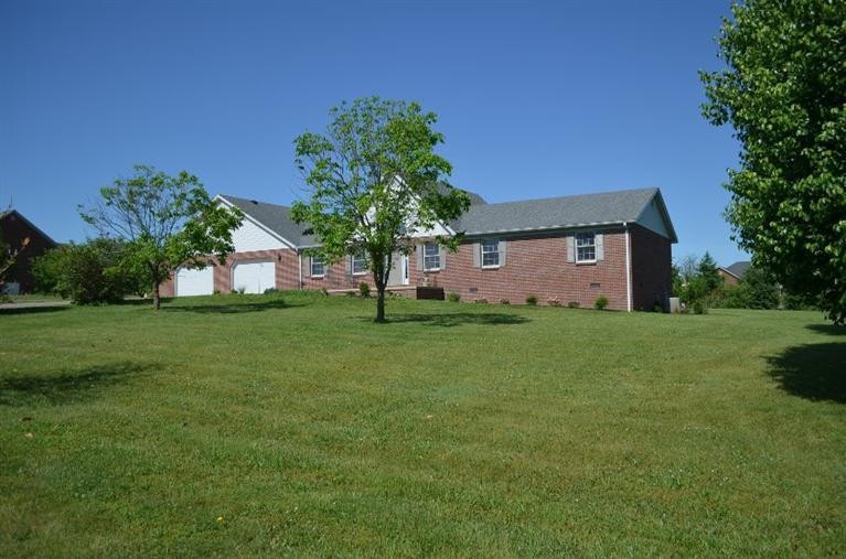 224 Fountaine Trace, Harrodsburg, KY 40330 - photo 1