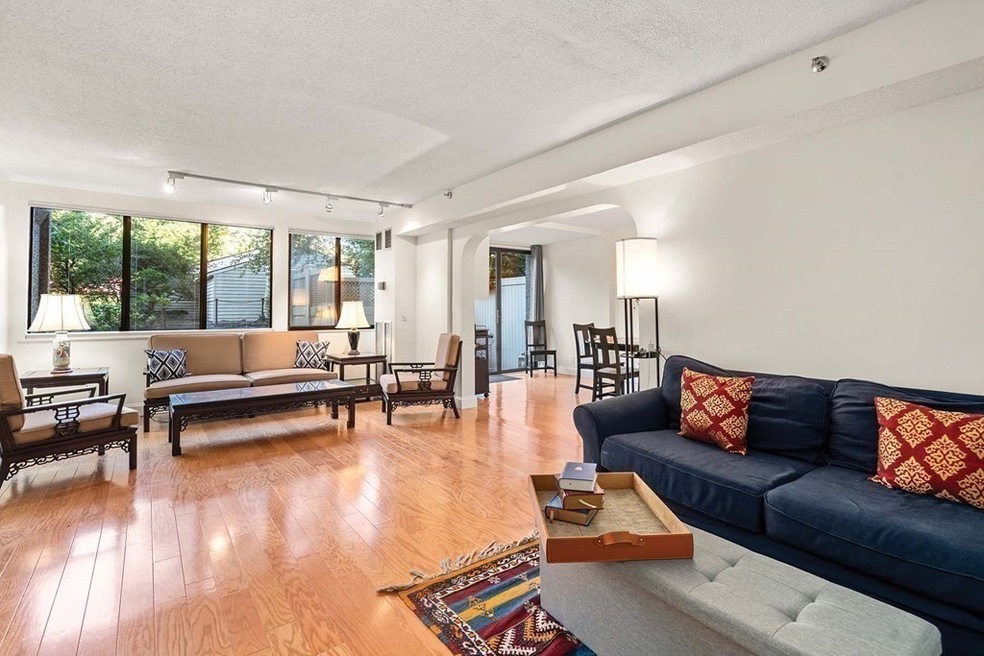 250 Hammond Pond Pkwy unit 211S, Chestnut Hill, MA 02467 - photo 1