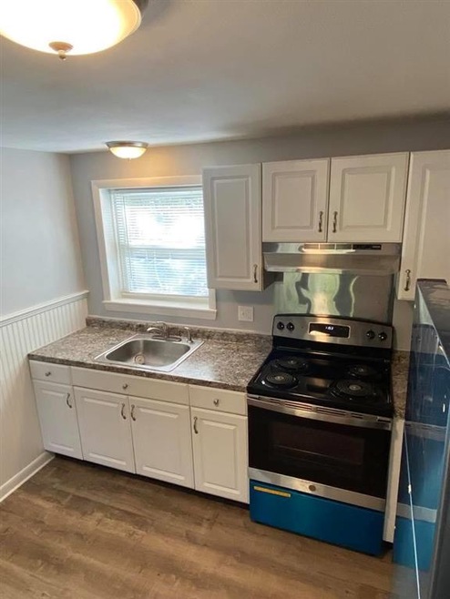 7 Brick Rd unit 1B, Dover, NH 03820 - photo 1
