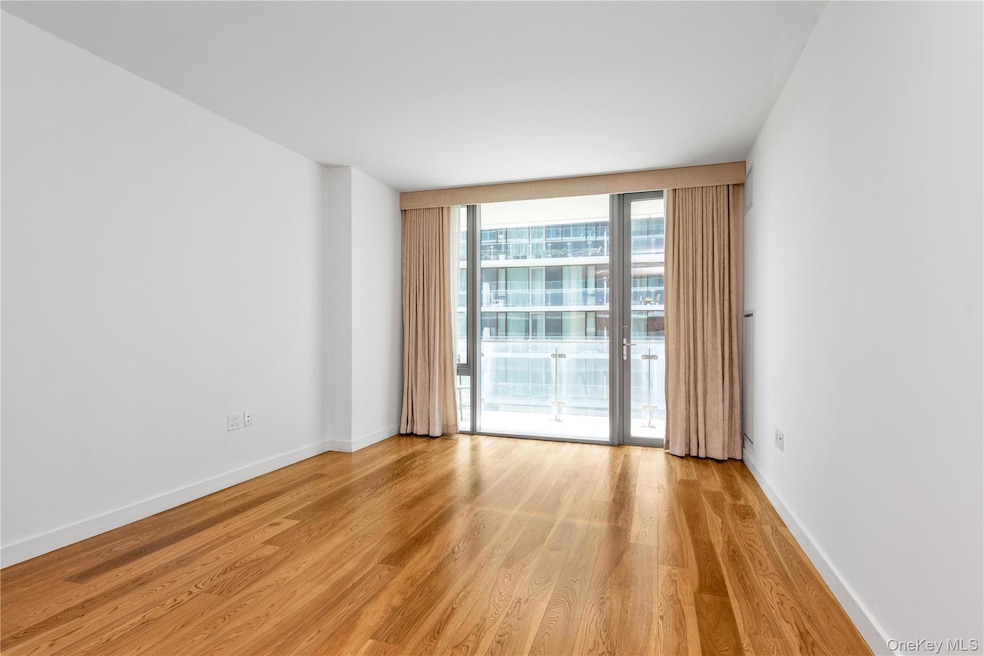 Sky View Parc unit 17R, Flushing, NY 11354 - photo 1