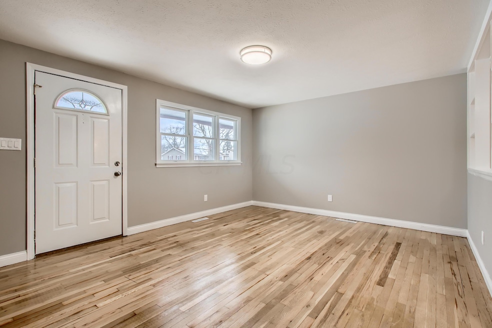 08 Living Room