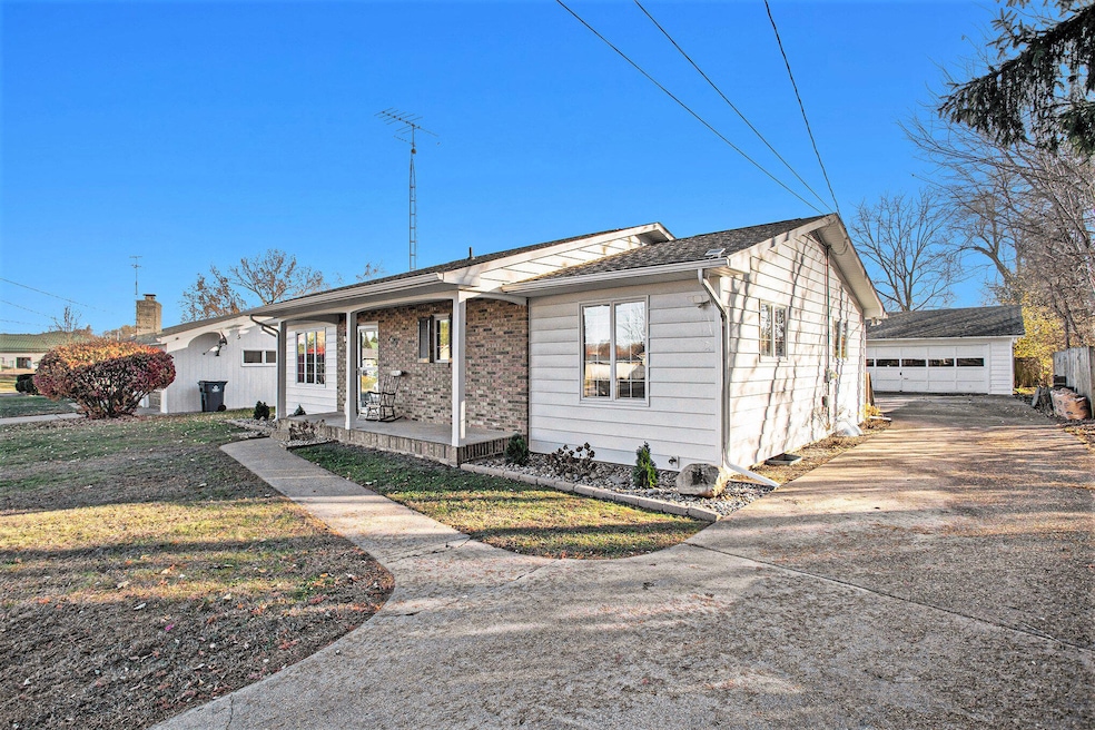 127 Devoll Ct, Battle Creek, MI 49015 - photo 1