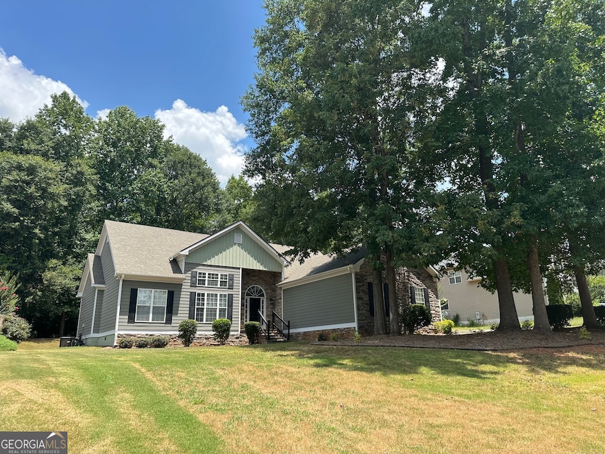 68 Glencrest Dr, Commerce, GA 30529 - photo 1