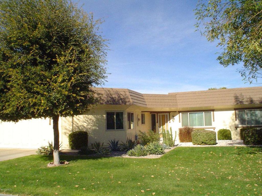 10434 W Pineaire Dr, Sun City, AZ 85351 - photo 1