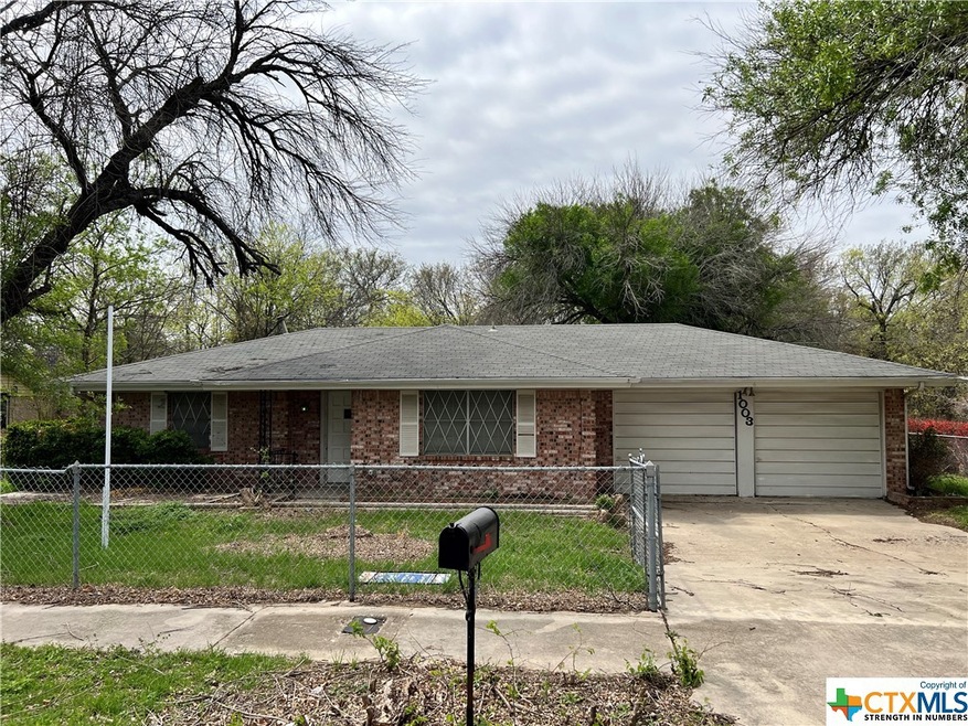 1003 W Lincoln Ave, Copperas Cove, TX 76522 - photo 1