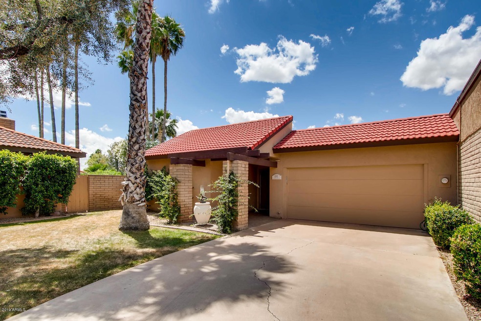 5202 N 78th Way Scottsdale AZ-large-002-